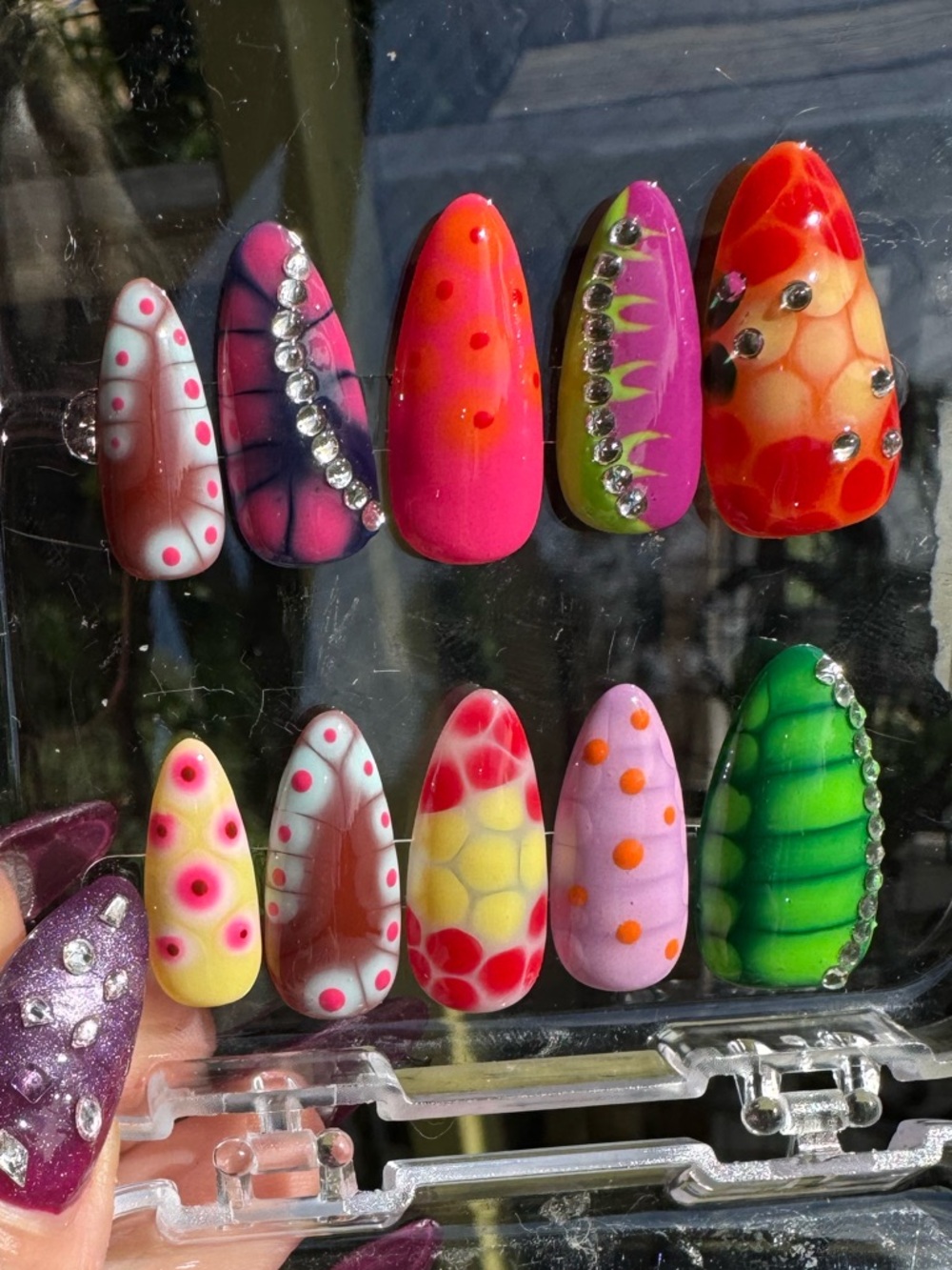 Colorful Hand-Painted Press-On Nail Set — Bright Multicolor size M